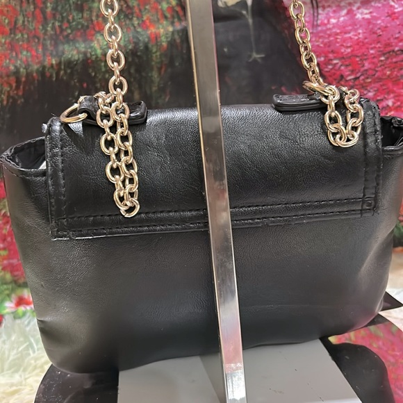 Versace Parfums Vintage Crossbody & Free Jewelry  light wear as she is Vintage - Picture 8 of 17